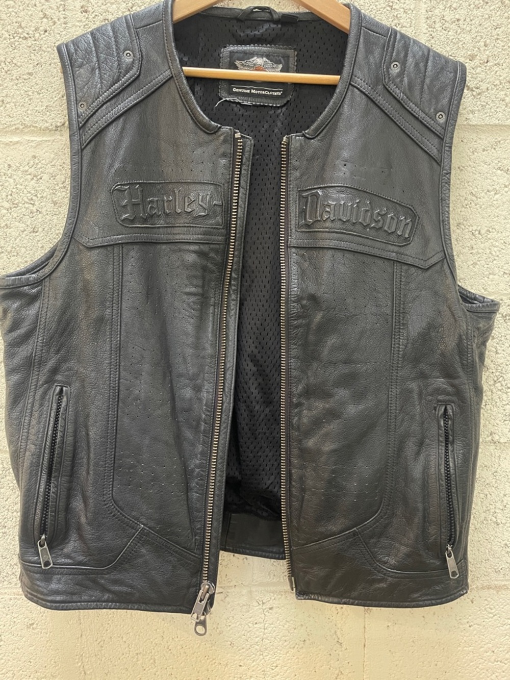 Harley-Davidson Black Leather Riding Vest with Embossed Logo